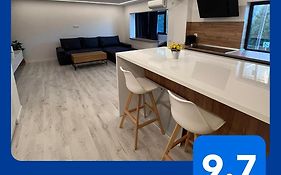 Modern Premium Apartment 1